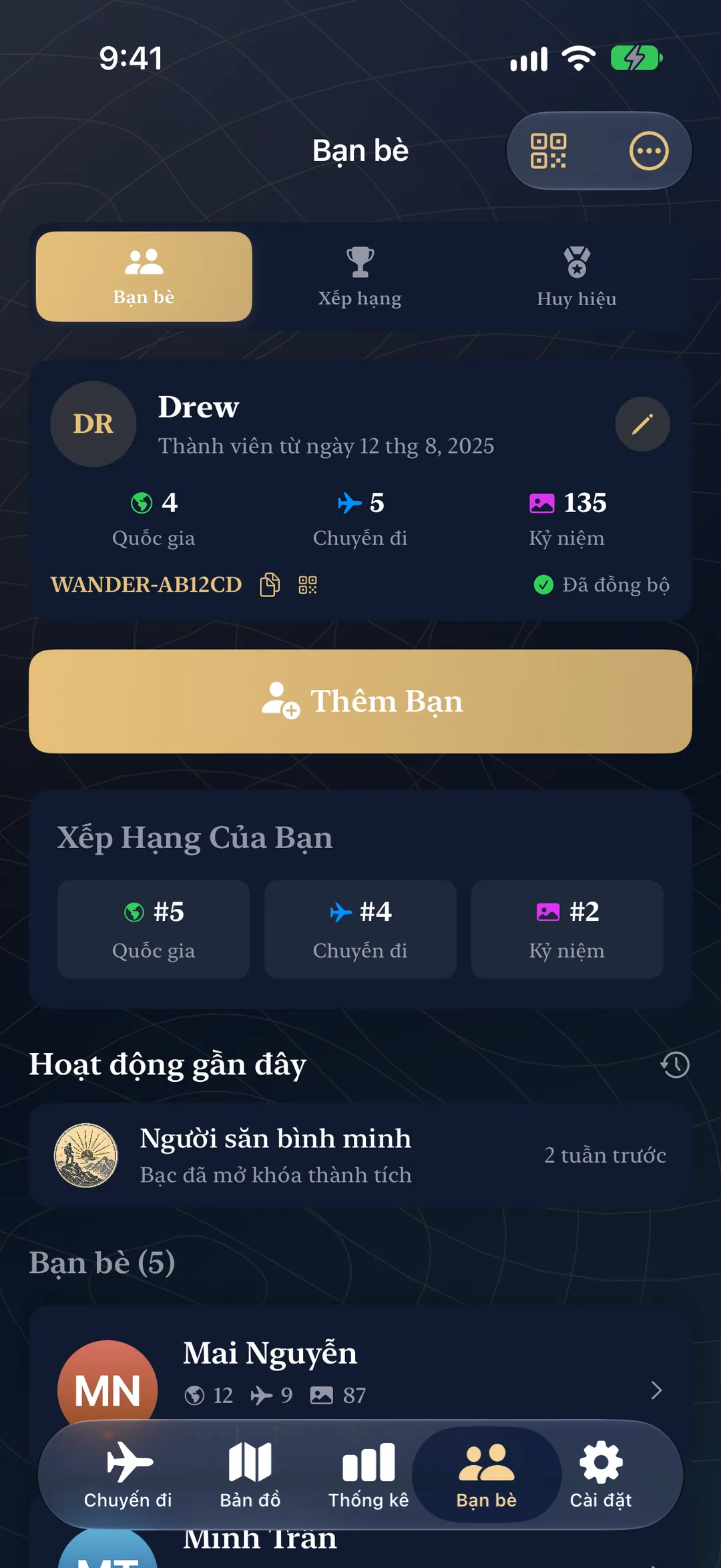 Hồ sơ bạn bè với thứ hạng, hoạt động thành tích gần đây và khách du lịch được kết nối