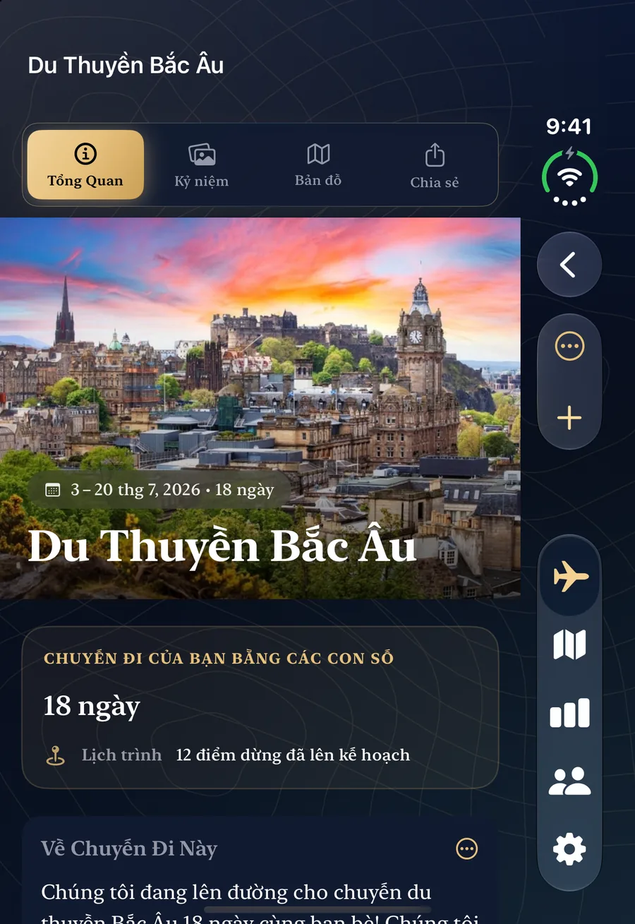TripChronos trên iPhone Duo đang gập, hiển thị tổng quan chuyến đi trên màn hình ngoài